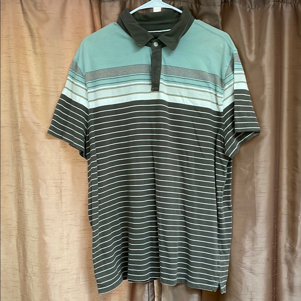 Banana Republic Green and Gray Shirts